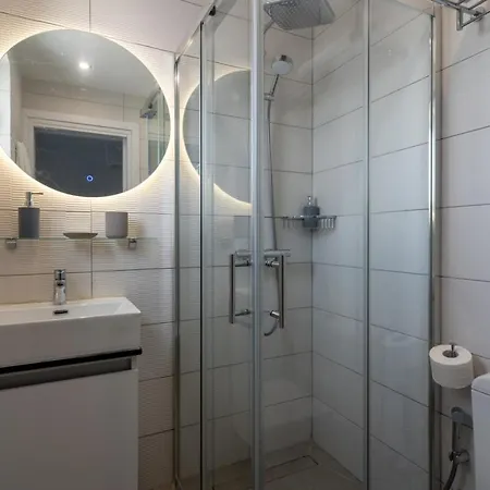 Marble 2-bedroom In Larnaka