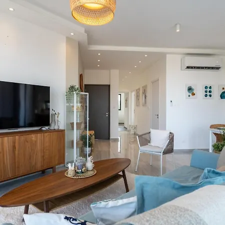 Apartament Marble 2-bedroom In Larnaca