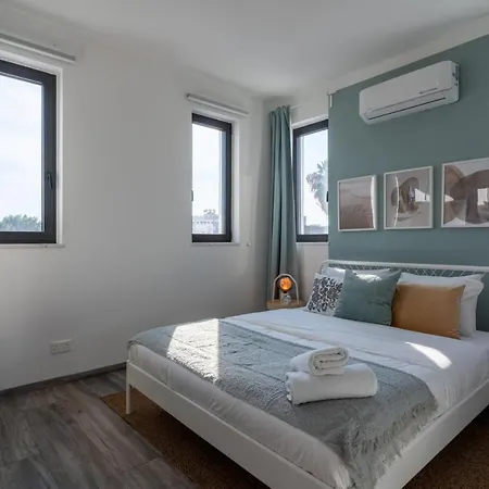 Marble 2-bedroom In Apartment Larnaka