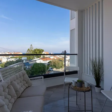 Marble 2-bedroom In Apartament Larnaca